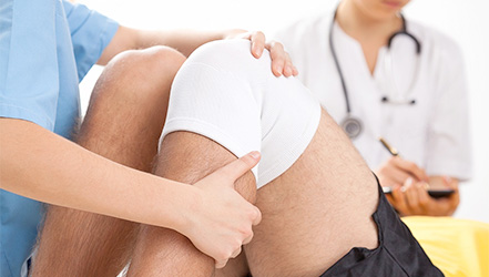 Обследование больного коленного сустава